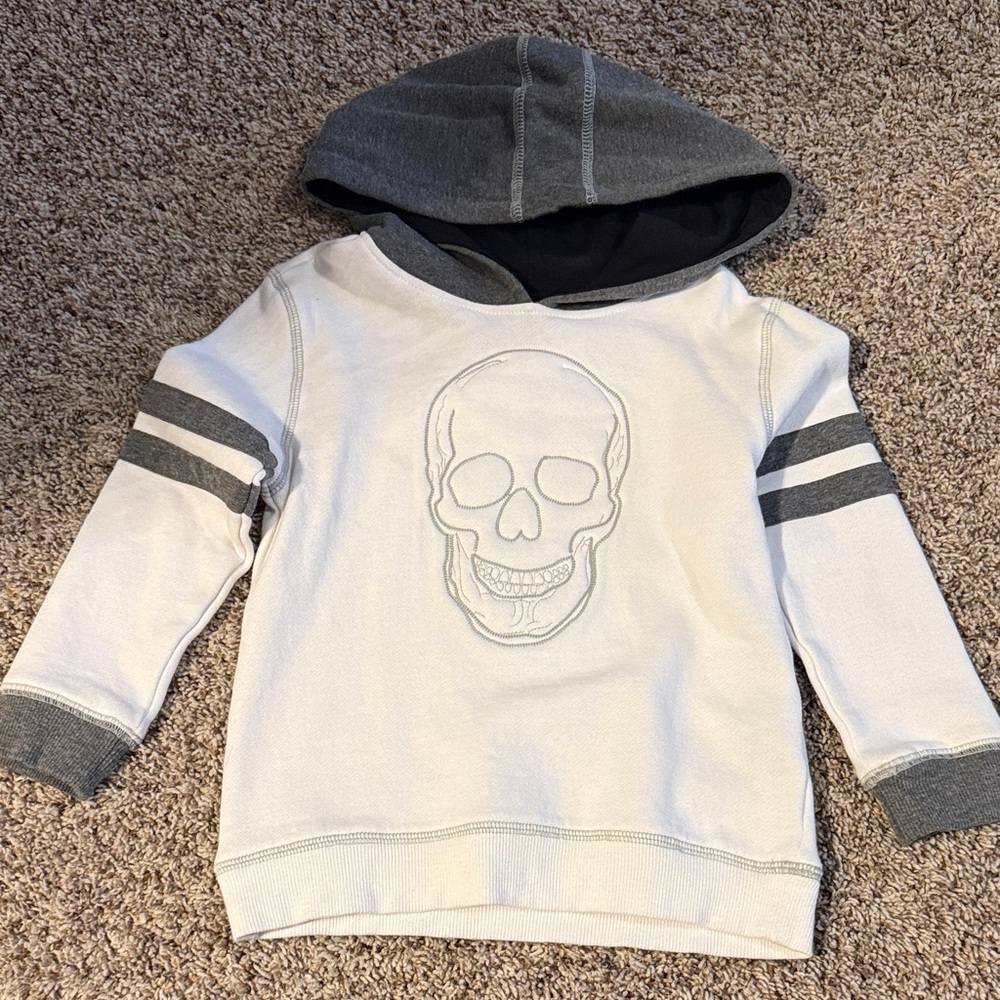 Epic Threads Gray and White Skull Hoodie
